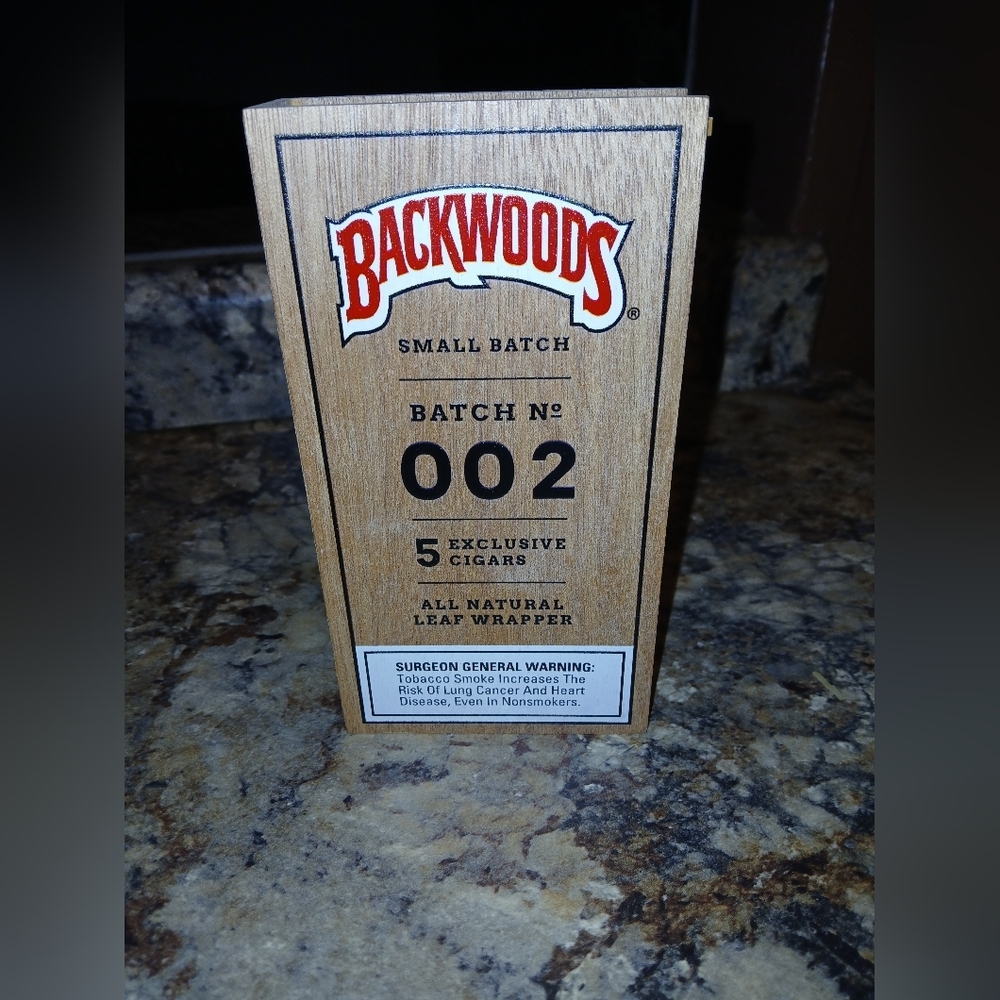 Backwoods Wooden collector's box.leaf Wrapper Holder.new - Picture 2 of 5
